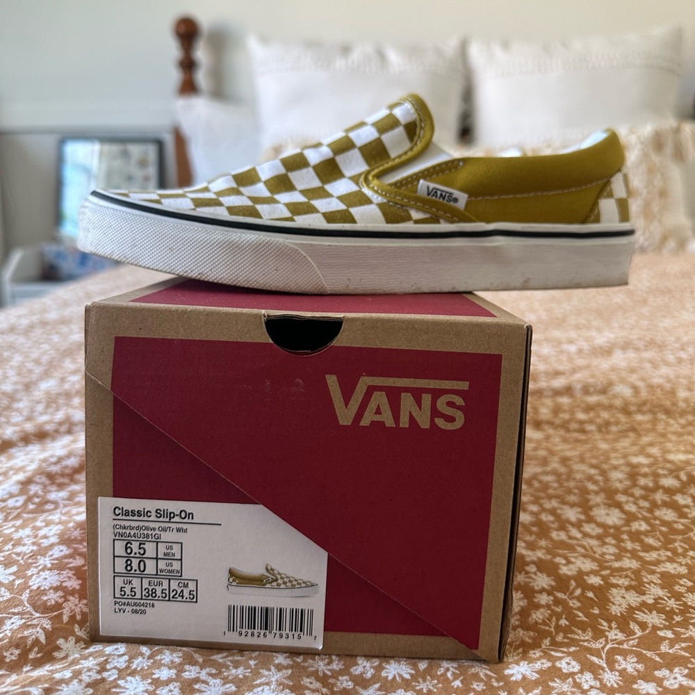 VANS Olive Classic Slip Ons Womens - Picture 2 of 9